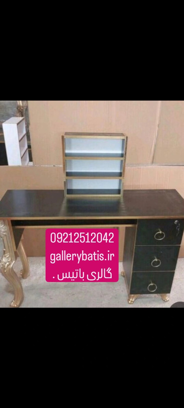 میز ناخن چوبی