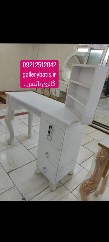 میز ناخن کاری